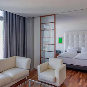 Hotel Innside By Meliá Frankfurt Eurotheum, Francoforte sul Meno