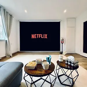 Regency - Traumhafte Zentrale 40m2 Mit Kinoleinwand, Wifi Und Netflix Deutschland