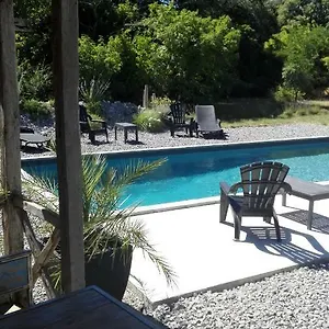 https://le-clos-de-la-chardonniere.hotels-rhonealpes.com